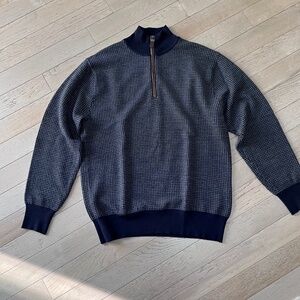 Orvis Men’s 1/4 zip merino wool sweater blue houndstooth pullover - Med.